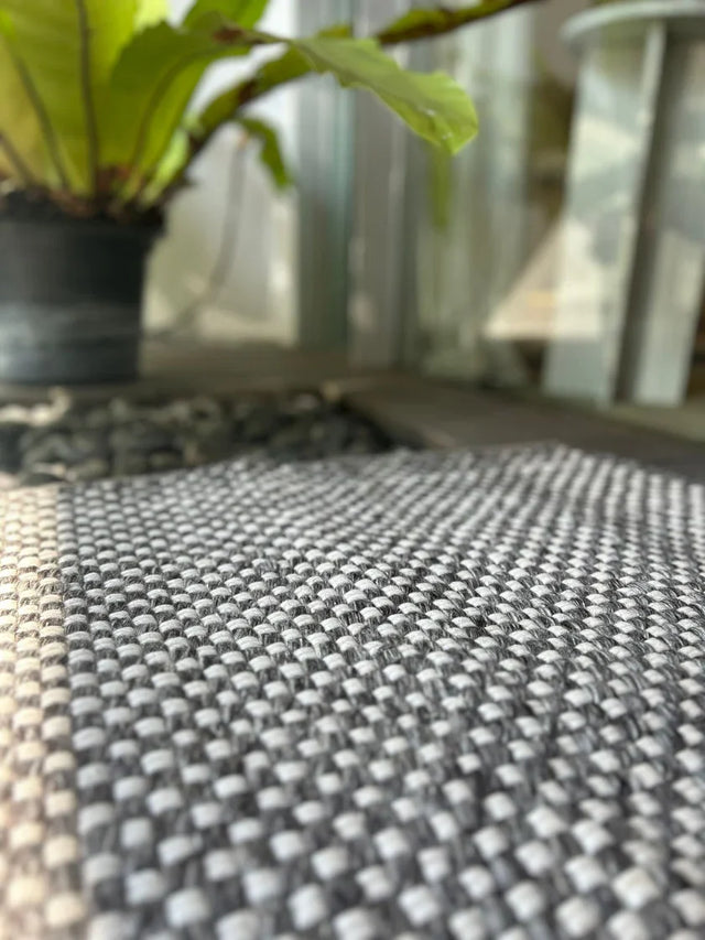 How Rug Texture Elevates Your Luxury Home's Ambiance