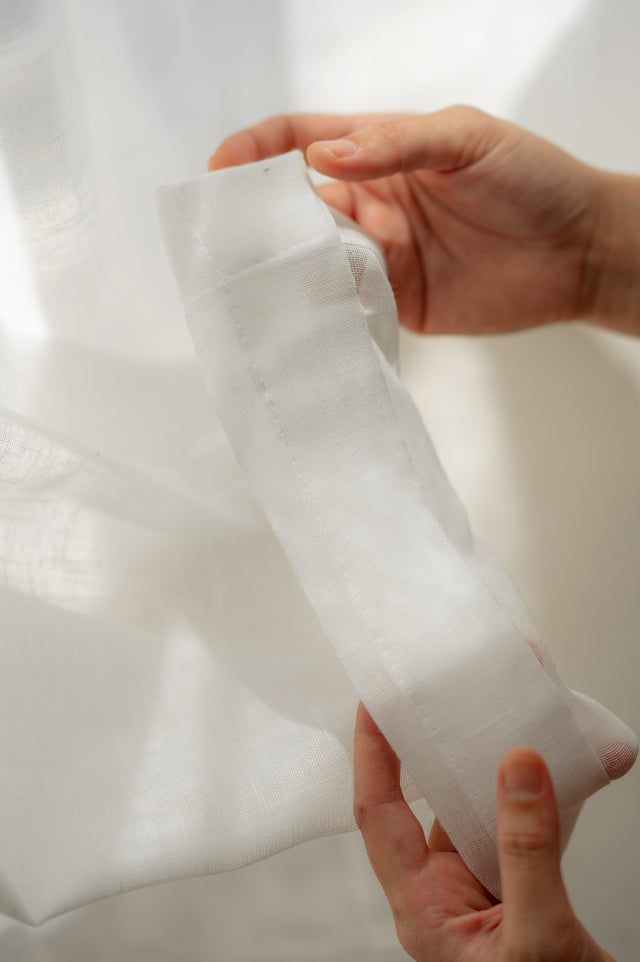 Classic White Sheer Curtain (1 pair)