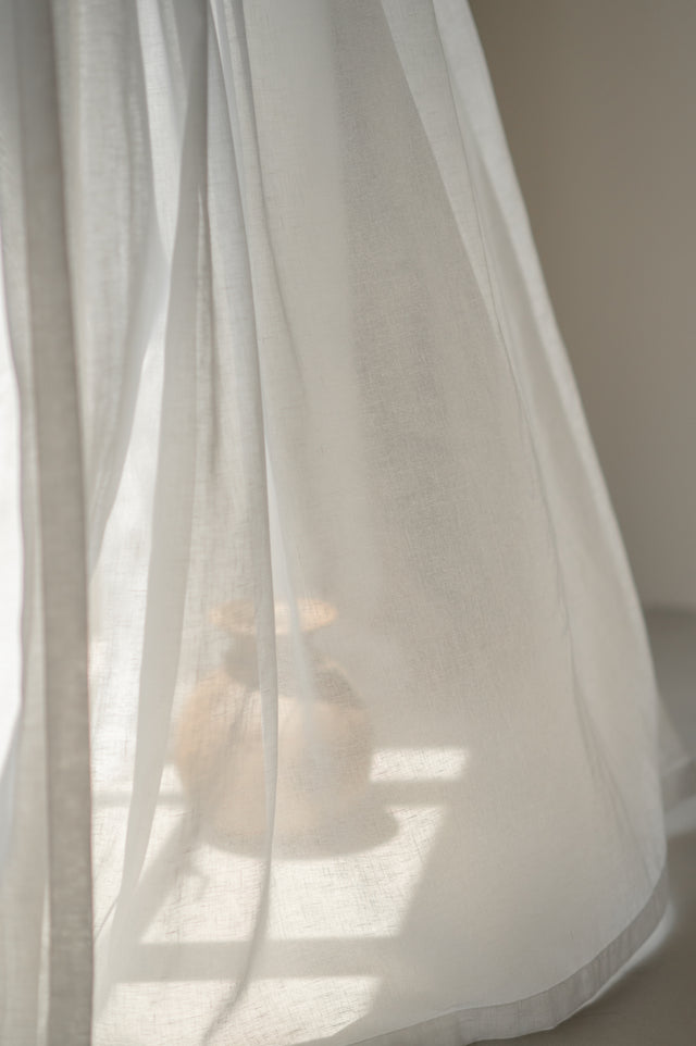 Classic White Sheer Curtain (1 pair)